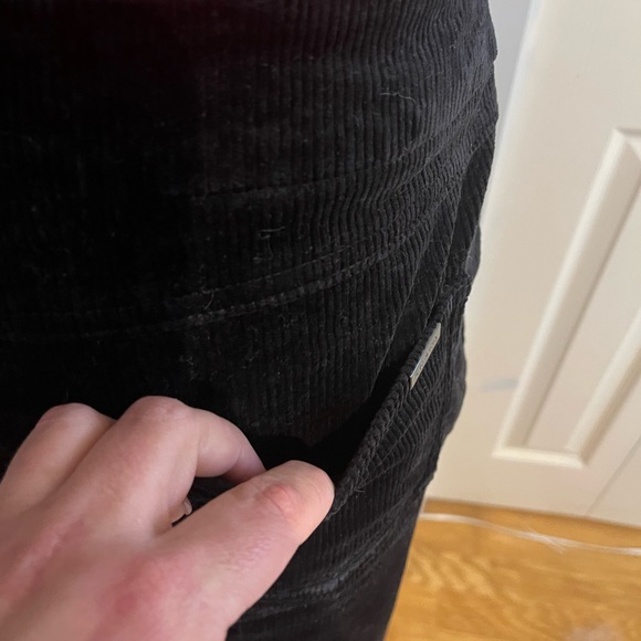 Black cord stretchy skirt - Picture 5 of 5